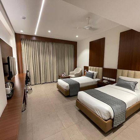 Hotel Jubilee Park Hyderabad Exterior foto